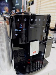 Melitta(メリタ)の「CAFFEO BARISTA T(ブラックモデル)」。ほかにシルバーモデルもある