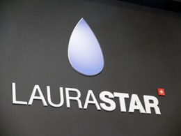 スイス　LAURASTAR社のカンパニーロゴ