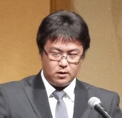 飯田氏